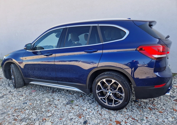 BMW X1 cena 124107 przebieg: 77123, rok produkcji 2020 z Jedlicze małe 277
